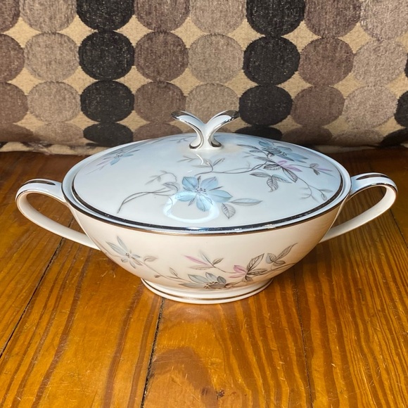 Noritake China Japan 5764 Lorene Sugar Bowl w/ Lid Silver/Blue - Picture 5 of 12